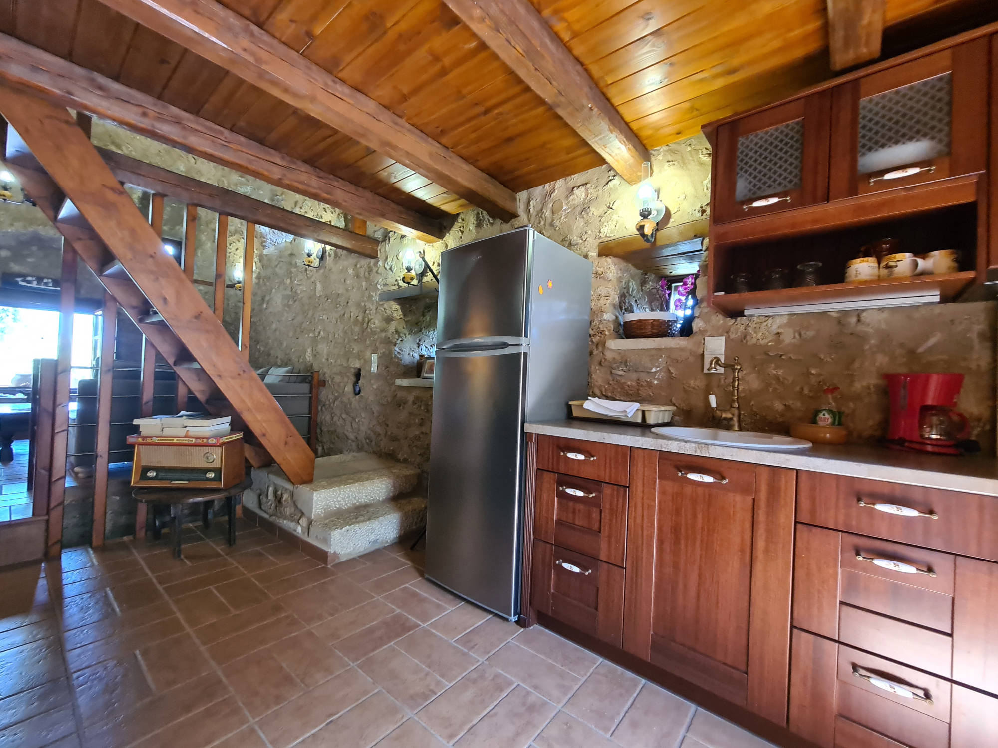 Vacation home PYRGOS 1869 - Entrance and kitchen